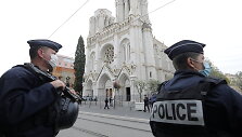Policininkai Nicoje