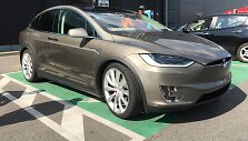 &bdquo;Tesla Model X&ldquo; Vilniuje