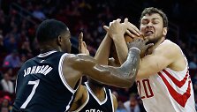 Joe Johnsonas ir Donatas Motiejūnas