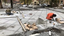 Vilniaus dailės akademijos Tel&scaron;ių fakulteto magistrantai ir bakalaurantai i&scaron;graviravo Ferdinando skverą Klaipėdoje.