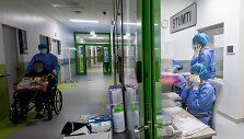 VUL Santaros klinikos. Kova su koronavirusu