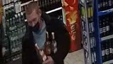 Alkoholio vagystės tyrime ie&scaron;komas &scaron;is žmogus