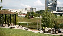 Vieta, kur planuojamas naujas pėsčiųjų tiltas per Neries upę