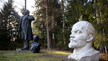 Sovietinių skulptūrų Grūto parkas