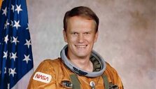 Lietuvių kilmės astronautas Karol Bobko