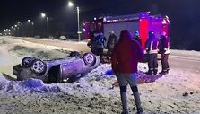 Kaune girtas vairuotojas &bdquo;paguldė&ldquo; &bdquo;CityBee&ldquo; automobilį ant stogo