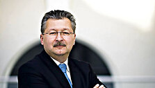 G.Berta&scaron;ius: &bdquo;Savo sūrius vežame ir į Baltarusiją, tačiau ji mums yra toliau nei Karaliaučius. Be to, &scaron;ioje Rusijos srityje daugiau žmonių įperka mūsų sūrius nei Baltarusijoje.&ldquo; 