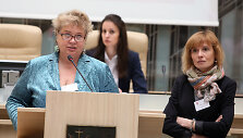 KTU mokslininkės Žaneta Simanavičienė (kairėje) ir Vilda Gižienė konferencijoje pristatė Kauno ekonominę ir demografinę situaciją