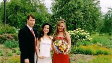 Ingrida Kazlauskaitė su tėvais Liveta ir Petru Kazlauskais