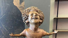 Mohamedo Salah skulptūra 