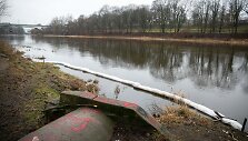 Į Nerį Vilniaus Antakalnyje tekėjusias nuotekas stabdo bonais