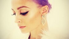 Nicole Richie plaukus nusidažė violetine spalva