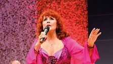 Nelly Paltinienė: suknelės nesensta!