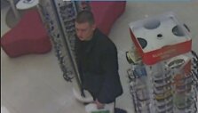 Akinių vagystės tyrime policijos ie&scaron;komas asmuo