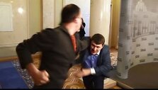 Deputatų kautynės Ukrainoje.