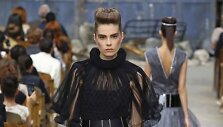 &bdquo;Chanel&ldquo; auk&scaron;tosios mados modelis