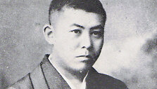 Junichiro Tanizaki 1913 metais po savo literatūrinio debiuto
