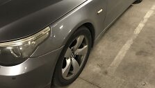 Vilnietė tikina, kad per apsilankymą tunelinėje plovykloje buvo apgadintas jos BMW