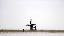 &Scaron;iaurės Europą pasiekė stingdantis &scaron;altis, Nyderlanduose &ndash; pirma per 10 metų žiemos audra
