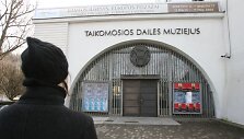 Norintieji valstybinės &scaron;ventės proga aplankyti &scaron;alies muziejus trečiadienį atsirėmė į užrakintas duris.