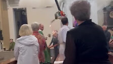 Kanapių &scaron;alininkų &bdquo;performansas&ldquo; Vilniaus arkikatedroje