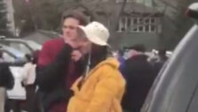 Malia Obama su draugu