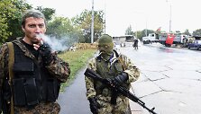 Teroristai kontroliuoja kelia, vedantį į Donecko oro uostą.
