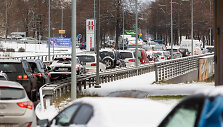 Sniegas sunkina eismo sąlygas Vilniuje