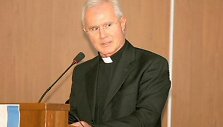 Sutanotas bankininkas Nuncio Scarano laiką leidžia are&scaron;tinėje