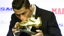 Cristiano Ronaldo įteiktas &bdquo;Auksinio batelio&ldquo; prizas
