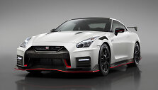 &bdquo;Nissan GT-R NISMO&ldquo; debiutas