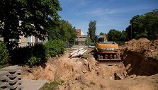 Karolini&scaron;kėse ką tik nutiestus takus i&scaron;ardė dėl naujų vamzdžių