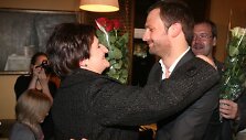 Loreta Graužinienė &ndash; Manto Petru&scaron;kevičiaus glėbyje