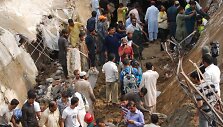 Pakistane sugriuvus mečetei žuvo 24 žmonės