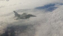GetJet lėktuvą lydėję naikintuvai