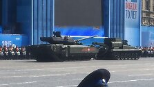 Raudonojoje aik&scaron;tėje užgeso tanko &bdquo;Armata&ldquo; variklis