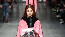 &bdquo;Trussardi&ldquo; kolekcijos modelis