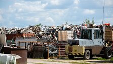 Statybinių atliekų rū&scaron;iavimo aik&scaron;telė Salininkuose, P.Žvirkos gatvėje