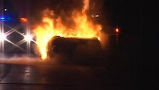 Degantis automobilis, i&scaron; kurio lietuviai i&scaron;traukė žmogų