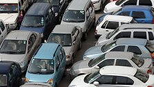 Automobilių pardavimo rinka Indijoje auga