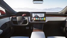 Atnaujintas &bdquo;Tesla Model S&ldquo;