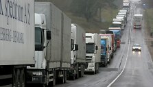 Be darbo likę vilkikų vairuotojai ketina protestuoti. 