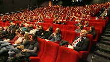 Europos &scaron;alių kino susirinko žiūrėti pilna salė gerbėjų.