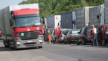 Medininkų pasienio poste kelių kilometrų eilės