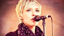 Laura Croix