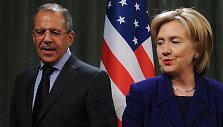 Sergejus Lavrovas ir Hillary Clinton