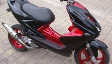 &Scaron;is Yamaha Aerox motoroleris, anot jo savininko NEOX'o, yra gražiausias Vilniuje.