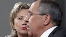 Hillary Clinton ir Sergejus Lavrovas