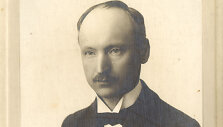 A.Vienuolis 1922 m. &bdquo;Brangiam draugui &Scaron;eiminy&scaron;kių Donatui Užužerių Antanas&ldquo;