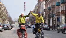Jauna klaipėdiečių pora Dovydas Urbonas ir Milda Tama&scaron;auskaitė pastaruosius 2 metus gyveno ant dviračių